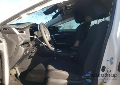 2024 Toyota Rav4 Le z USA, uszkodzony, nr VIN 2T3F1RFV6RC433105